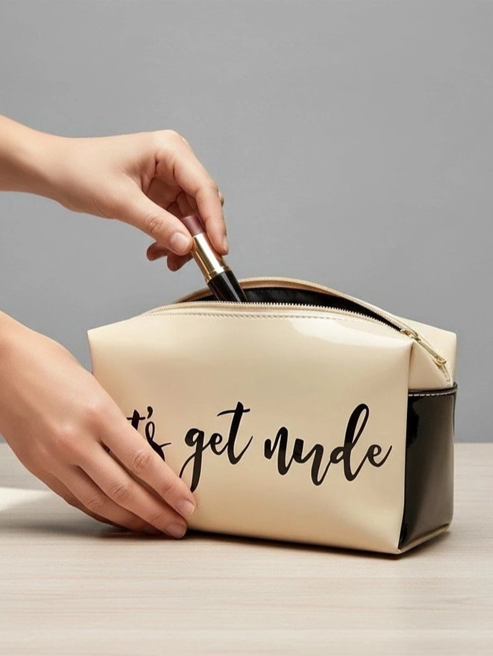 Makeup Bag in Cream & Black